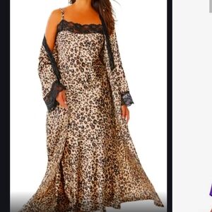 2 piece plus sz 1X long nightie with criss-cross/satin robe Amoreuse Animal prin
